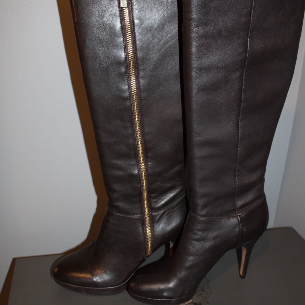 Vince Camuto  brown  boots